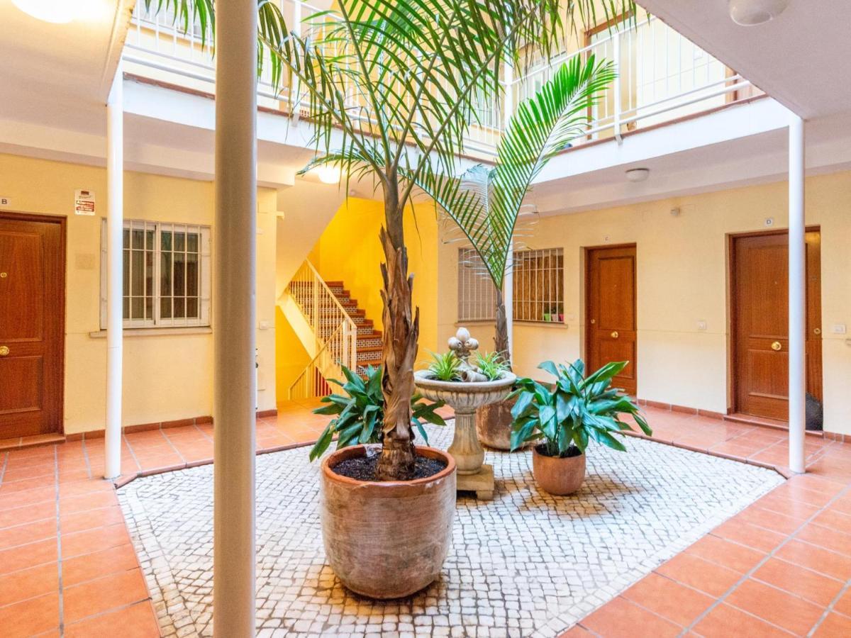 Lu&Cia El Patio Apartment Malaga Exterior photo